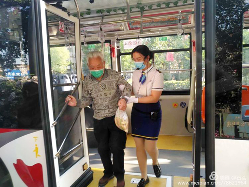 車(chē)靚，服務(wù)也靚01.jpg